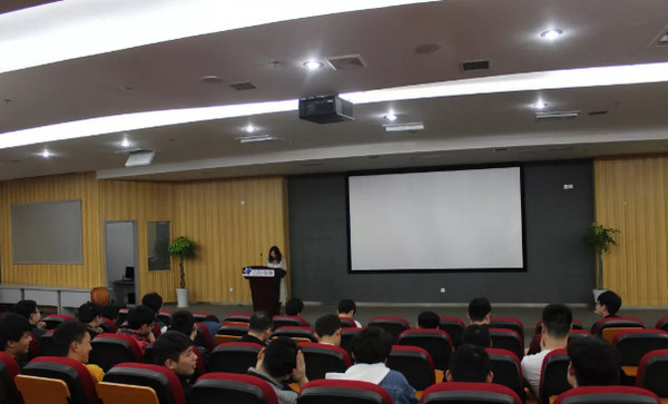 1555124717200631.jpg 配图1 云和数据JAVA培训班毕业典礼.jpg