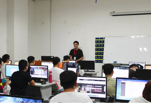 1567407828754574.jpg 配图1 云和数据H5、UI班毕业啦.jpg