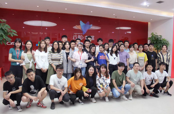 1567407887904441.jpg 配图7 云和数据H5、UI班毕业啦.jpg